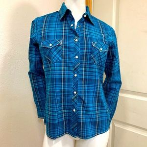 Rough Stock by panhandle slim Pearl snap shirt